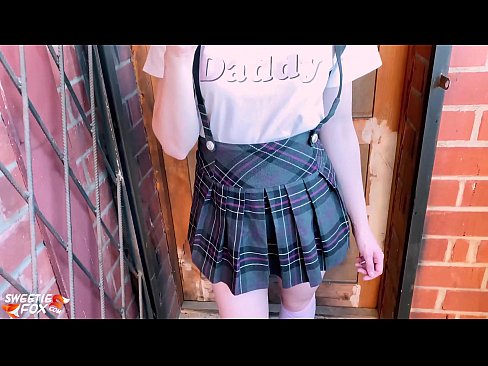 ❤️ Schoolgirl Mengisap penisnya dalam-dalam dan meniduri alih-alih kelas. Porn buatan sendiri di id.np64.ru